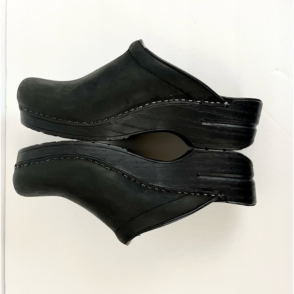 NWT dansko Sonja Oiled Black Leather Sz EU 39 Women Open Heel Clogs- With Flaw - Picture 8 of 15